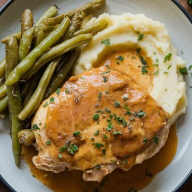 What is Smothered Chicken Made Of?