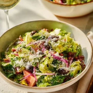 Delicious Scala Salad with fresh vegetables and a tangy dressing